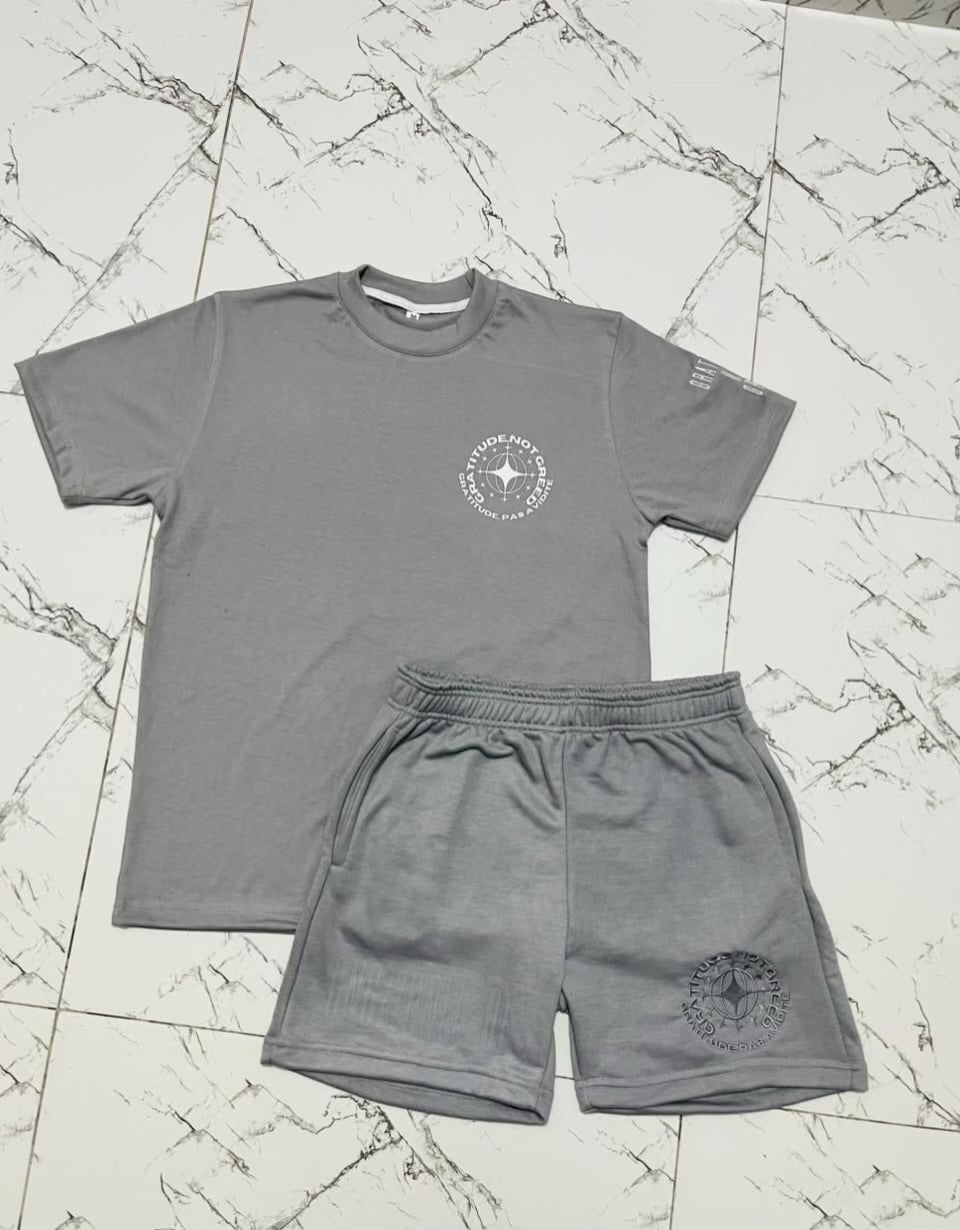 GNG ESSENTIAL SHORT SET GRAPHITE