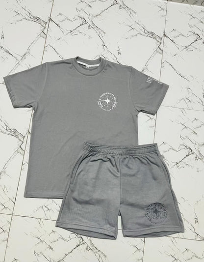 GNG ESSENTIAL SHORT SET GRAPHITE